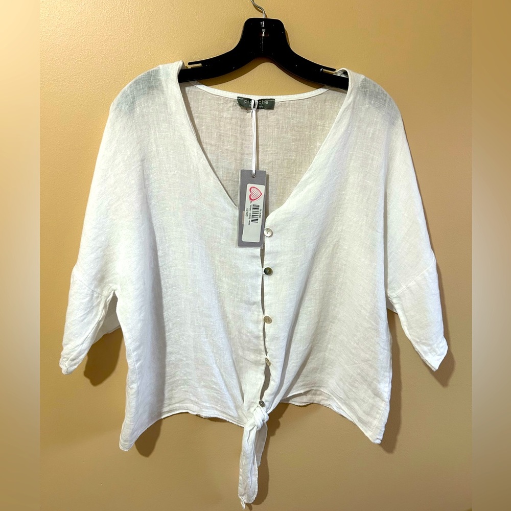Relaxed White Linen Button-Front Tie-Hem Blouse